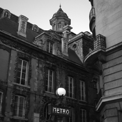 De plus contrairement à AC&P, je suis incapable de faire, à chaque nouvelle étape, le tri des copinages périmés et des amitiés pérennes.