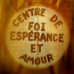Je cours le risque d'être l'éternel 14ème des dîners, celui qu'on peut toujours inviter parce qu'il ne dit jamais non.