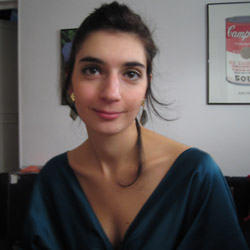 «Luc m'a touché là et m'a dit 'y'a trop un relief bizarre...'»