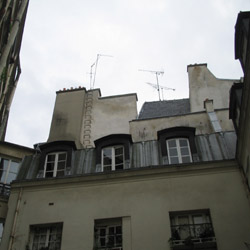 Un weekend à Paris, comme si de rien n'était. / A weekend in Paris, as if it were business as usual.